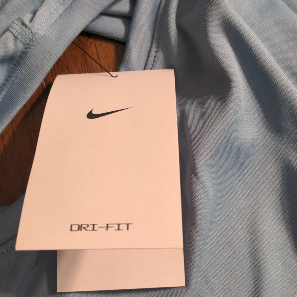 Nike DRI-FIT tank top - Picture 8 of 9